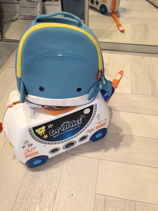 Продам чемодан trunki для детей на колёсах