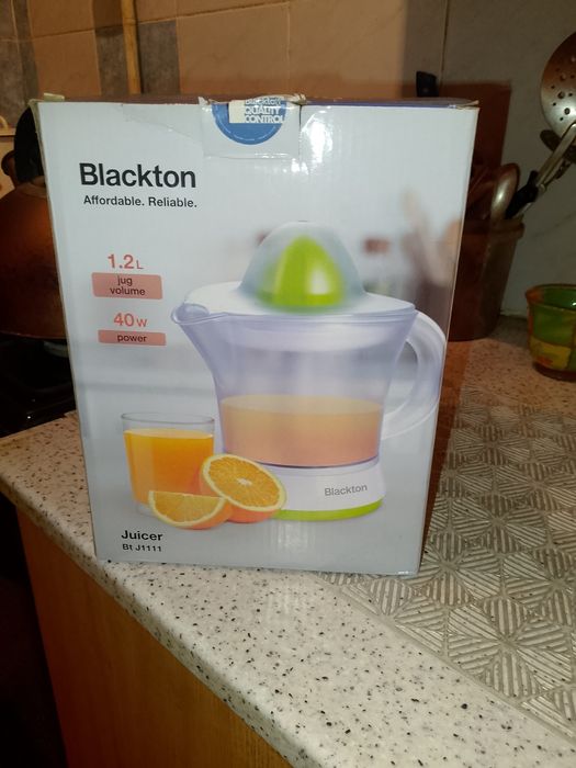 Продам новую соковыжималку.