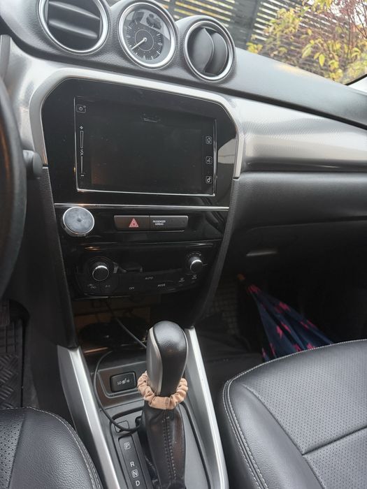 Suzuki Vitara 1.6 benzina automata