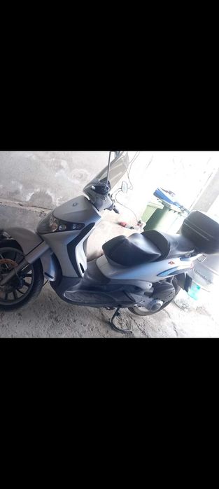 Vand scuter  piagio 125cc an 2010