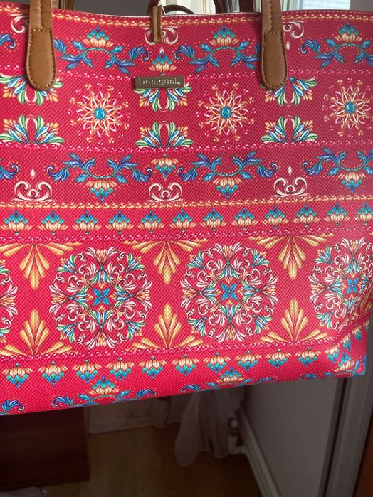 Poșetă Desigual, modelul Hércules Capri Maxi