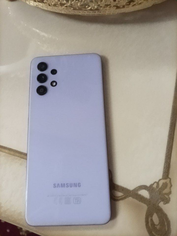 Samsung A32 sotiladi srochna