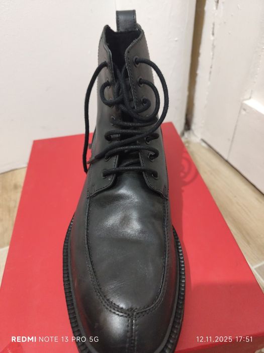 HUGO - оригинални мъжки боти