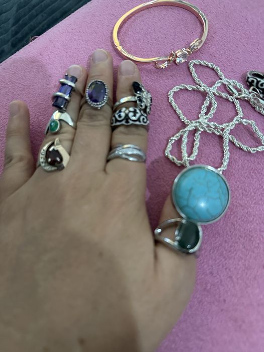 Продам бижутерию серебро