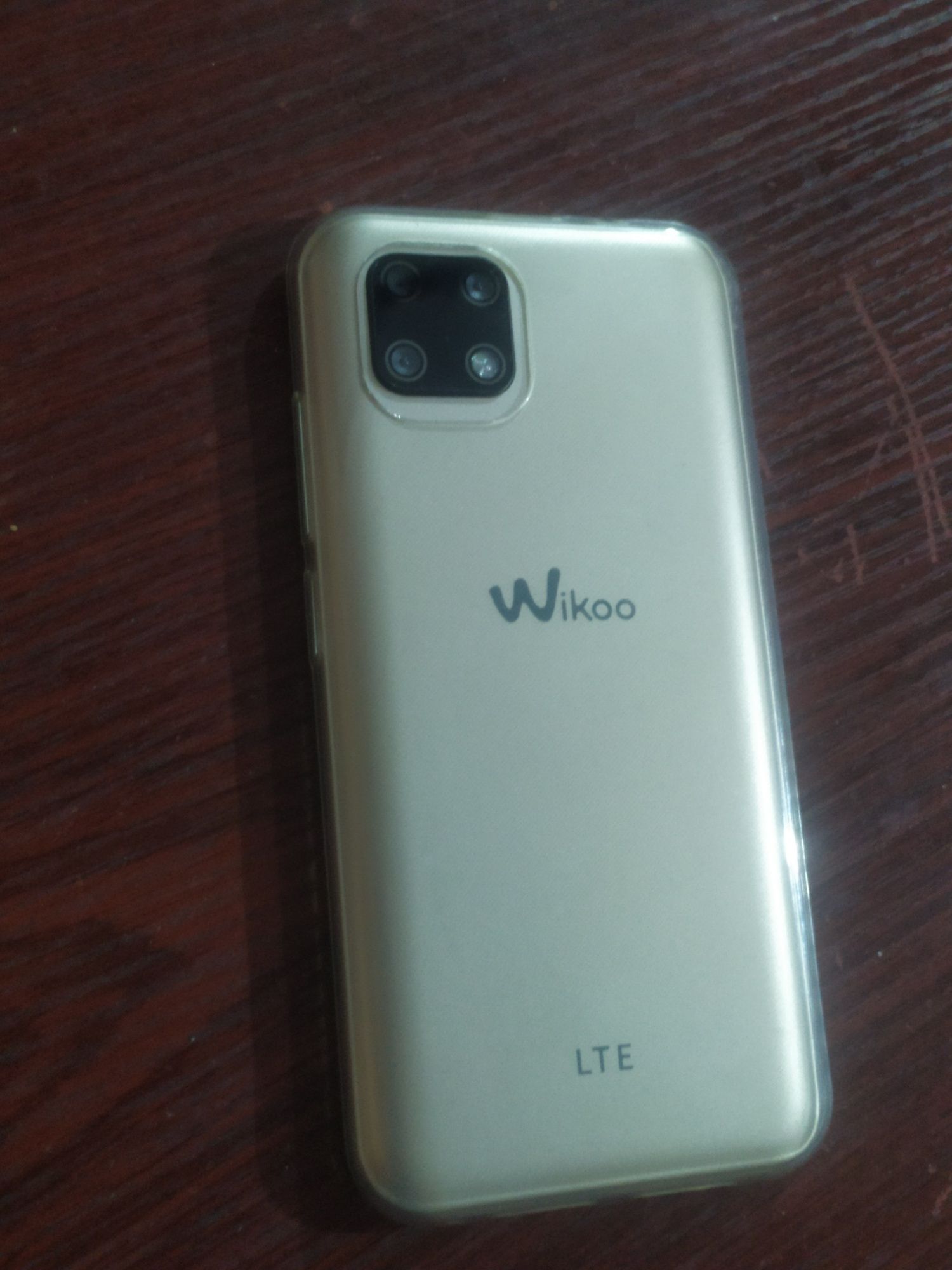 Telefon sotiladi