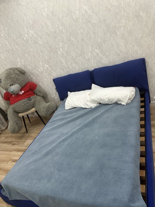 Кровать двухспальный, матрас