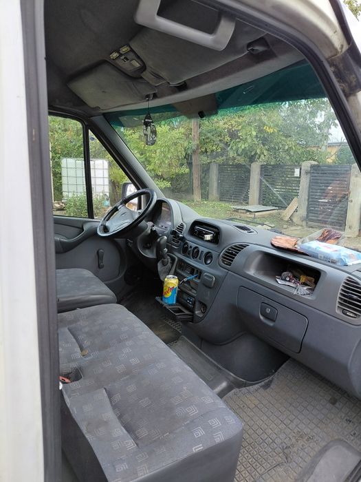 Vând sprinter 413