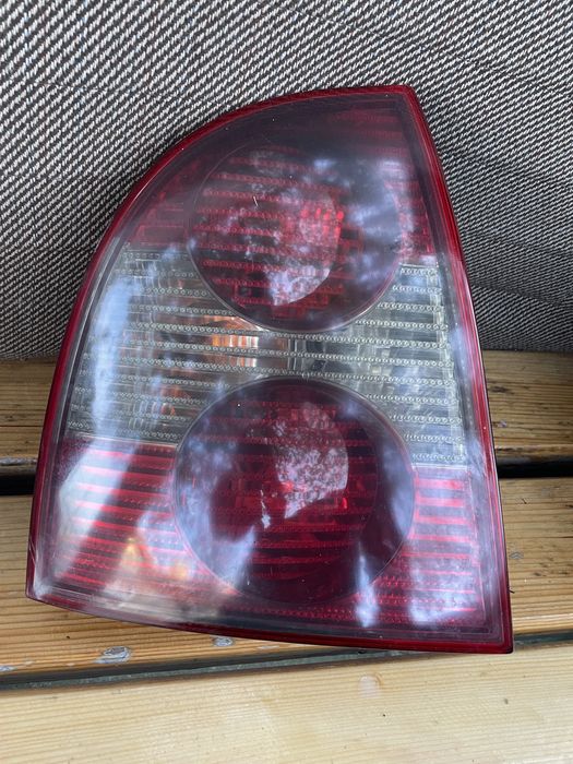 Оригинални стопове за пасат 5.5 седан оборудвани цената е за 1- брой