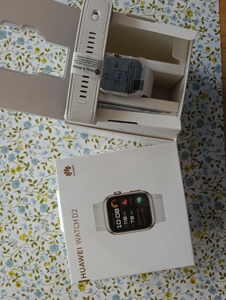 Смарт часовник Huawei Watch D2