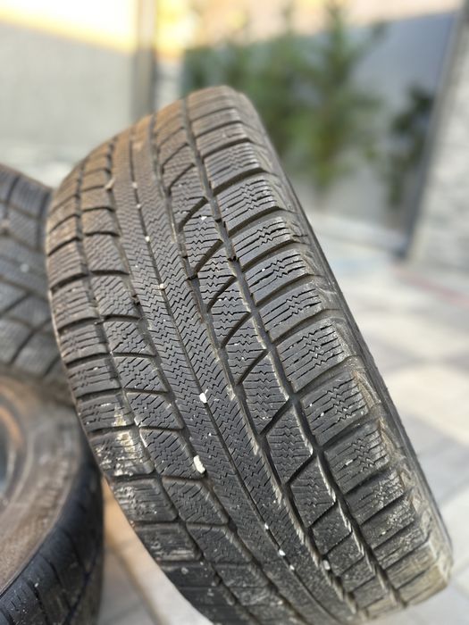 Anvelope doua latimi 225/45R18 255/40R18 Rulate doar 1.000km
