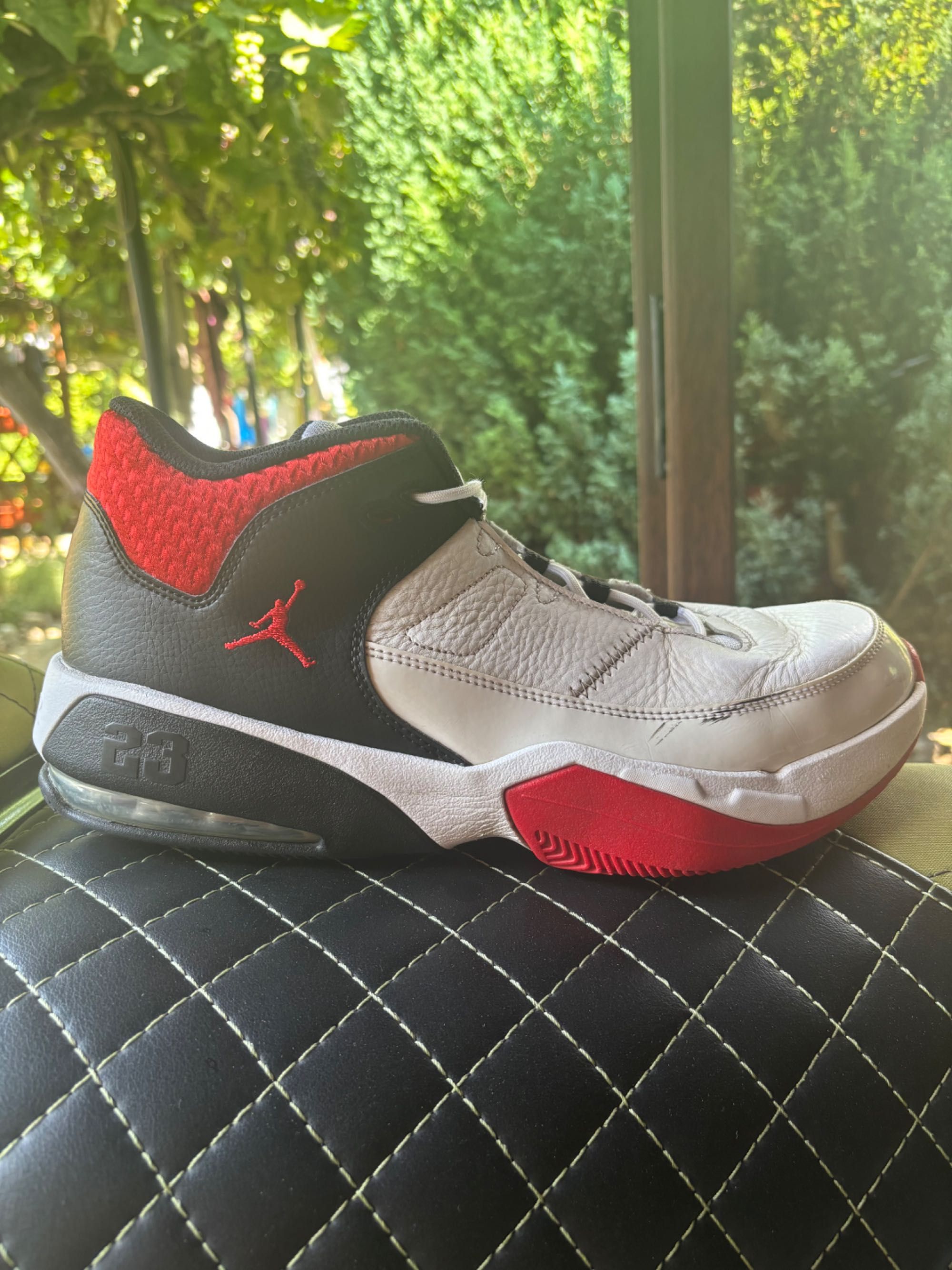 Jordan Max Aura 3