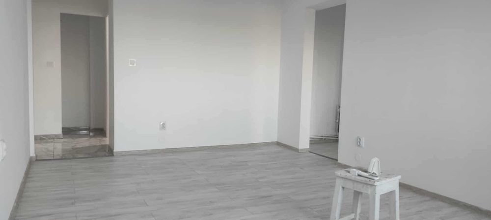 Inchiriez apartament cu 4 camere