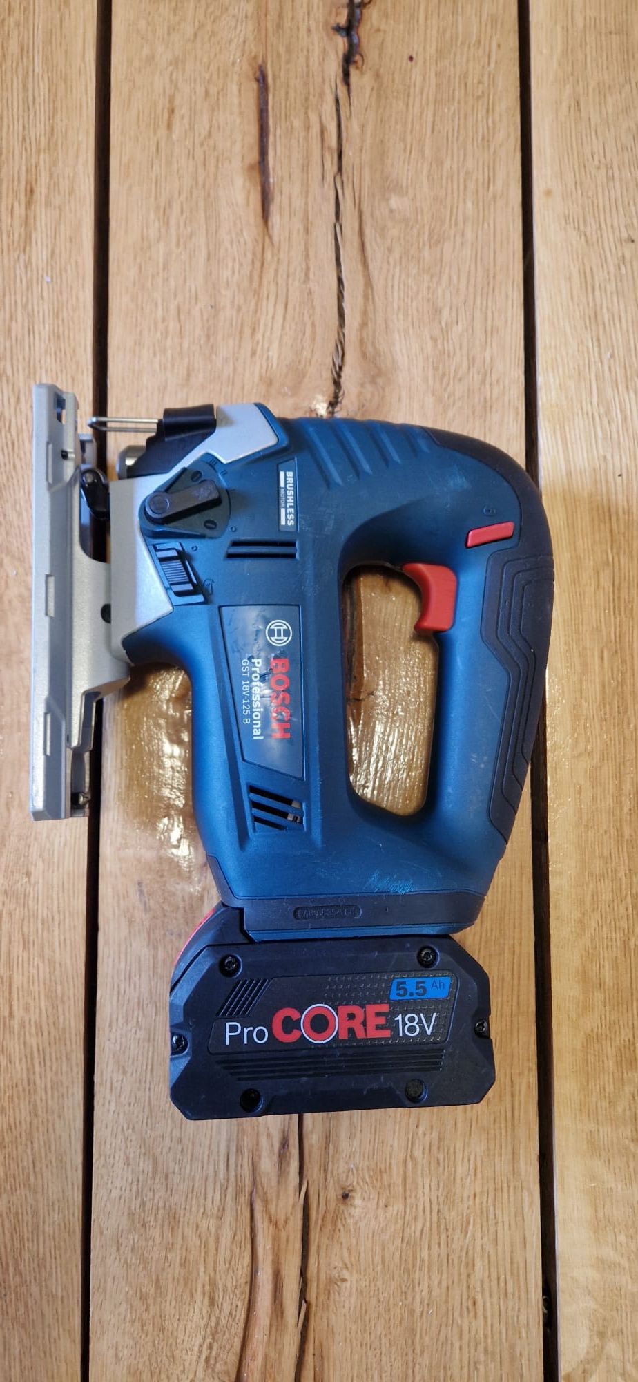 Bosch ferestrău pendular pe acumulator