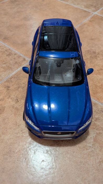 Macheta Jaguar F-Pace 1:24