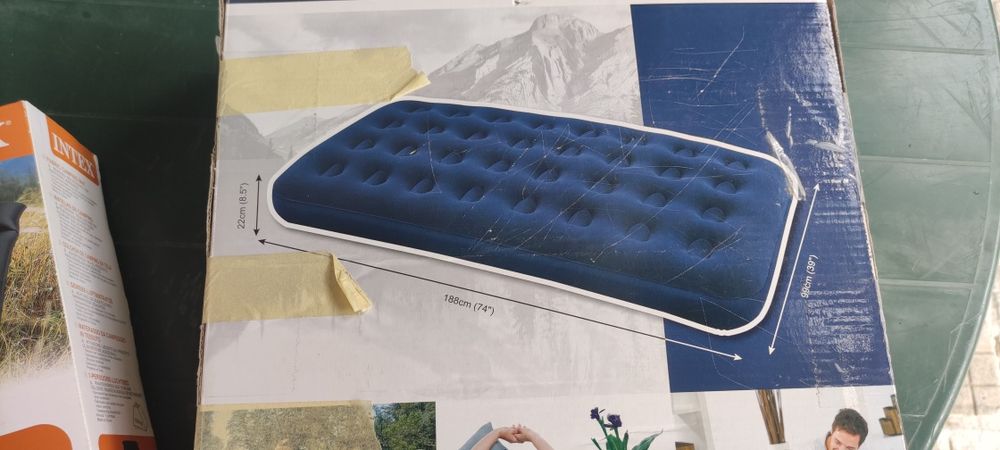 Надуваеми дюшеци за къмпинг