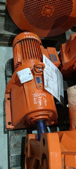 Motor electric trifazat cu reductor Bauer 2.2kW 57rpm