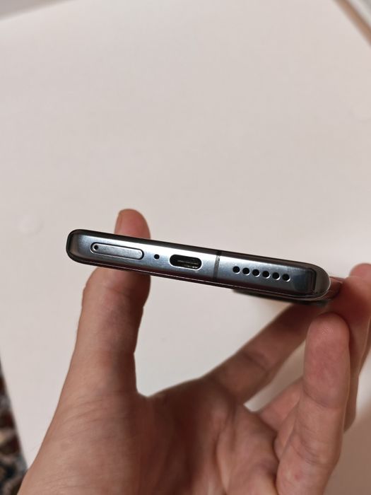 Продам Vivo x90 pro +