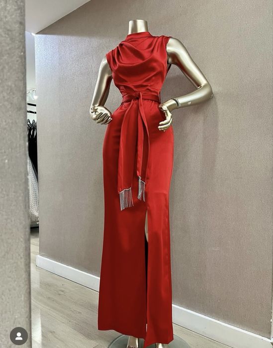 Продам красивое вечерное платья до пола