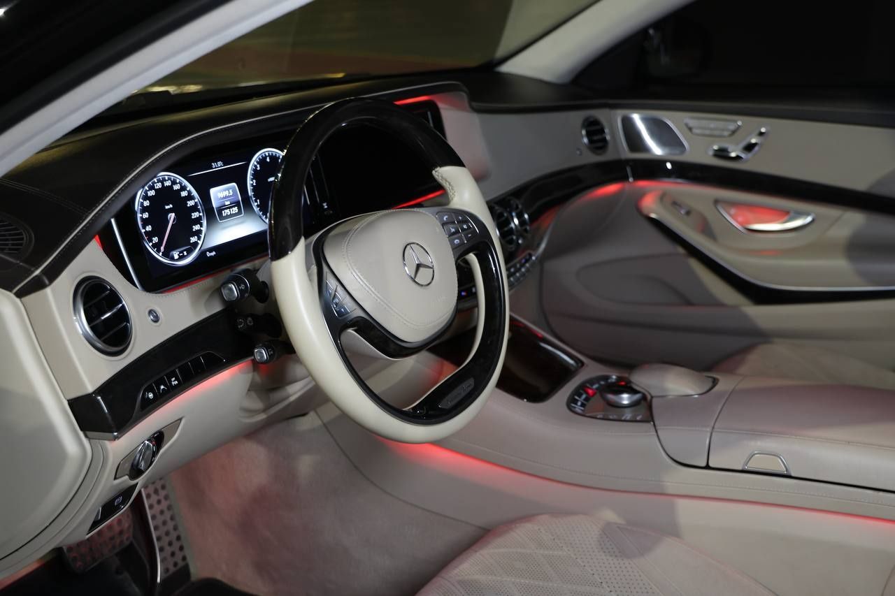 Mercedes Benz W222 S500
