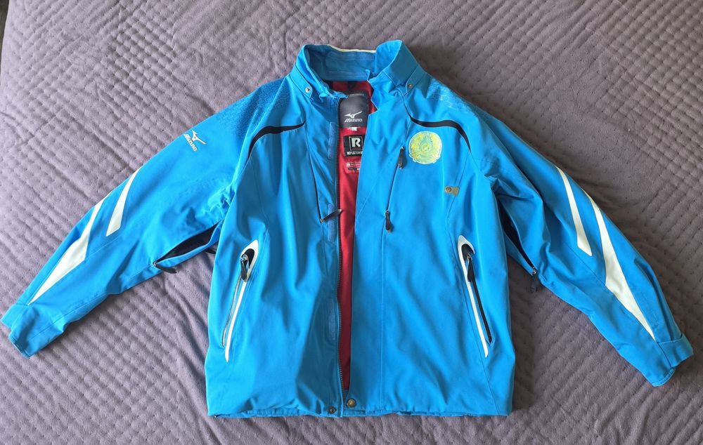Лыжный костюм Mizuno