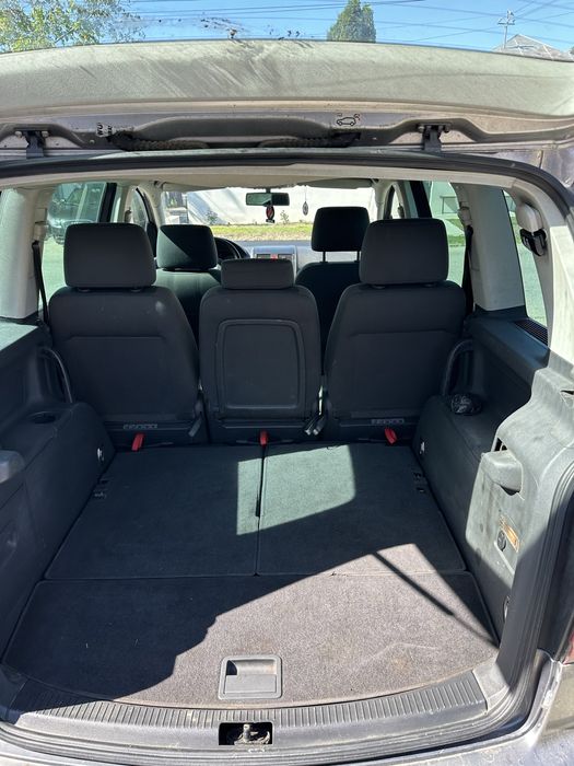 Interior Vw touran 7 locuri
