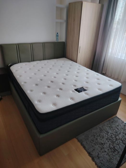 Спалня с матрак и подматрачна рамка