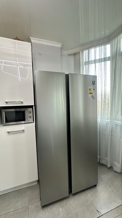 Холодильник Samsung