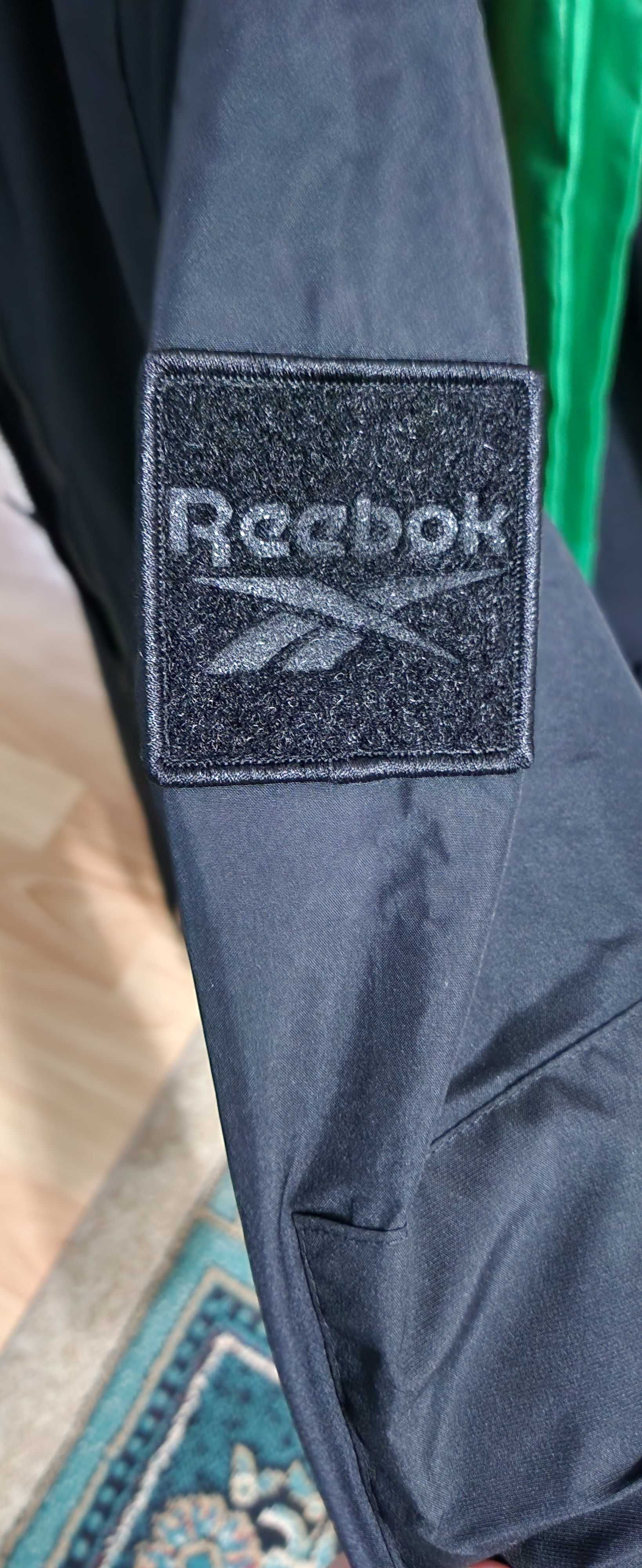 Reebok куртка оригинал женская новая