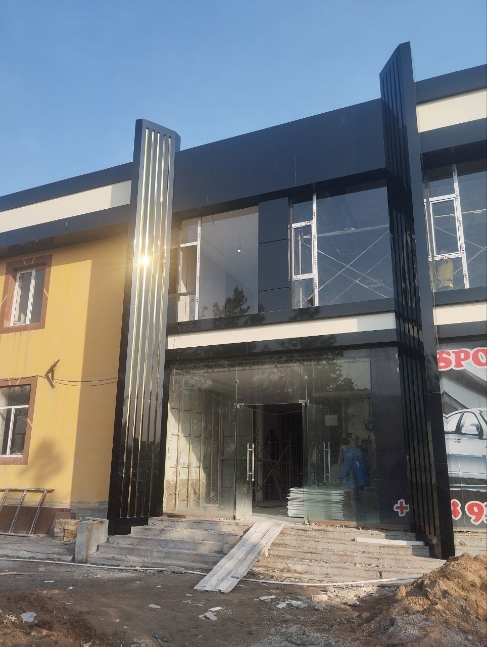 Alikabond (yoki Alyukobond, ya'ni alyuminiy kompozit panellar) xizmati