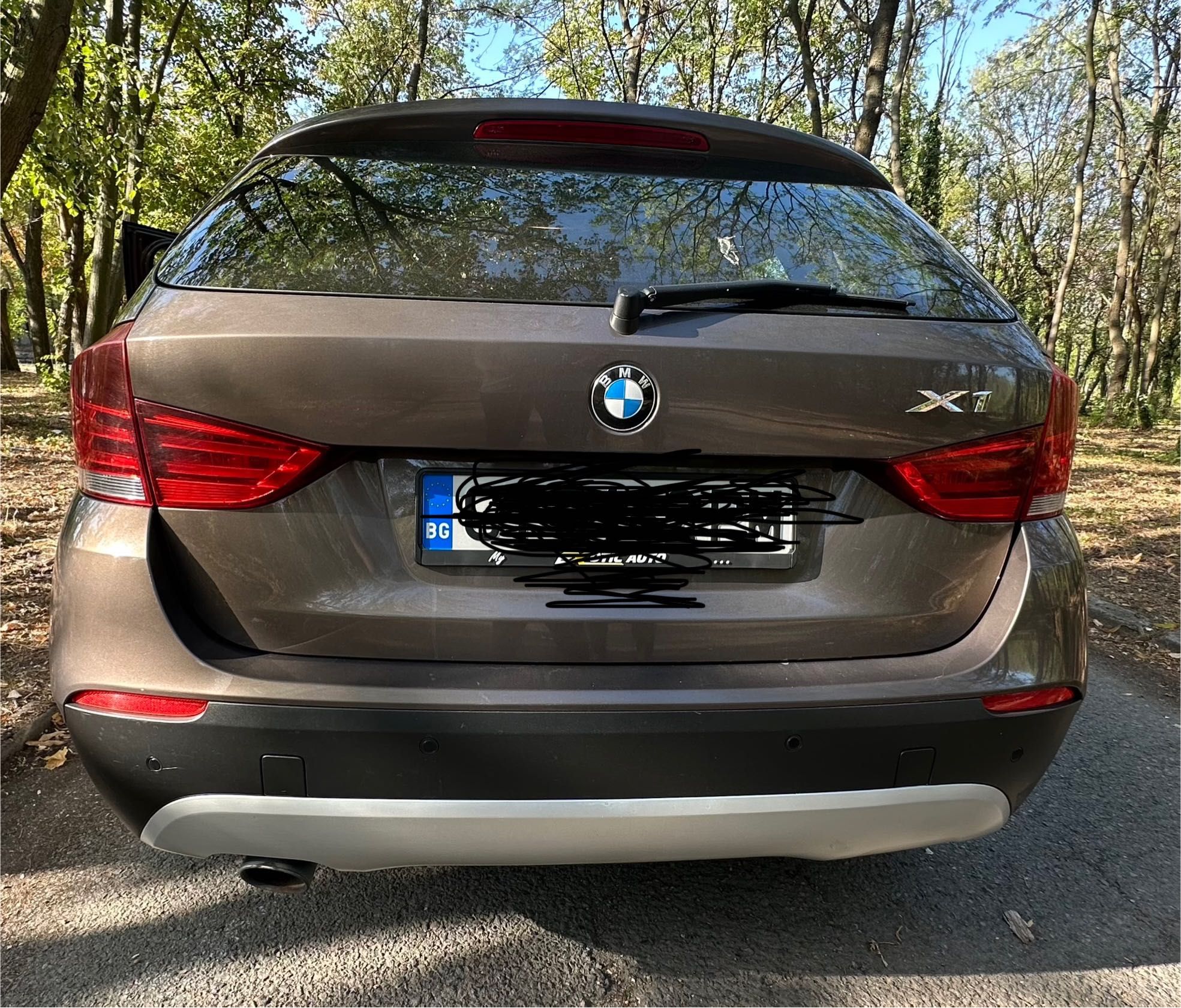 Лек автомобил BMW X1 Xdrive