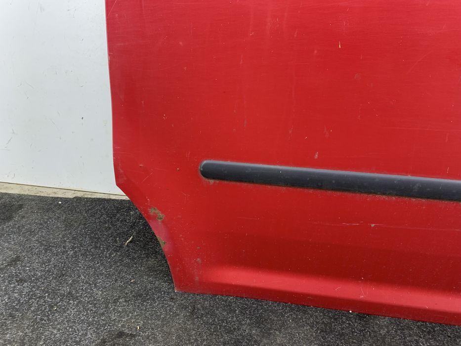 Dezmembrez Usa culisanta dreapta de pe VW CADDY 2004-2011