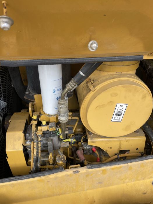 Inchiriez / vind Buldozer Caterpillar D6 N Lgp CAT