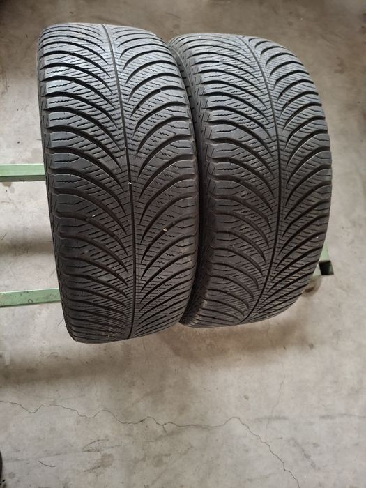 2 Anvelope M+S 215 50 r17 Goodyear