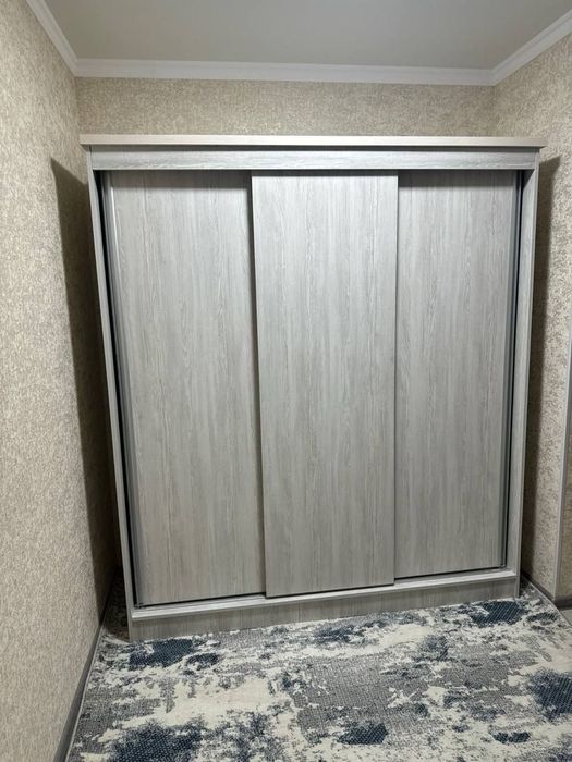 Shkaf shkaflar sotiladi seh (200×180×57)