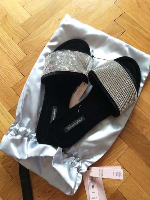 Papuci de casă Victoria's Secret