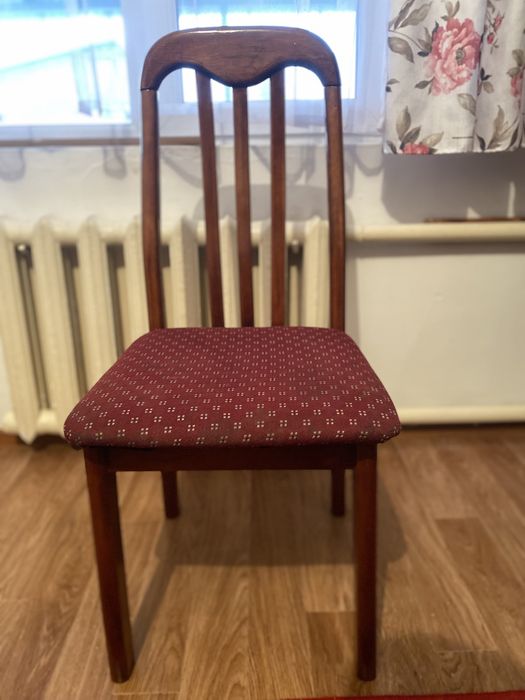 Стулья для кухни,зала,хола