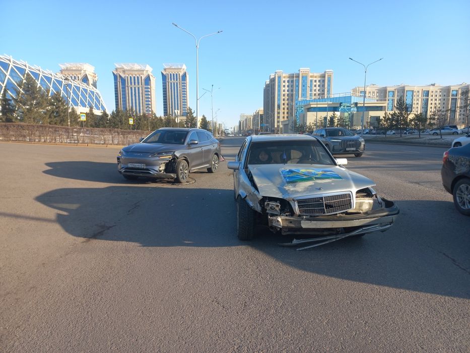 Продам мэрса полностью