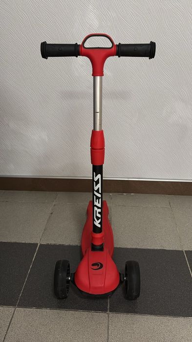 Самокат детский в хорошем состоянии