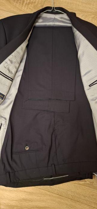 Costum barbatesc
