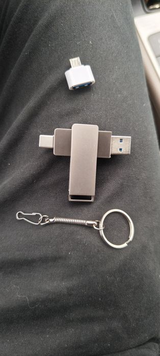 Vând memory stick Xiaomi 16TB/16000GB 2 în 1