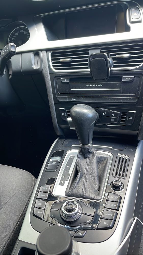 Vand Audi A4 b8 2.0TDI
