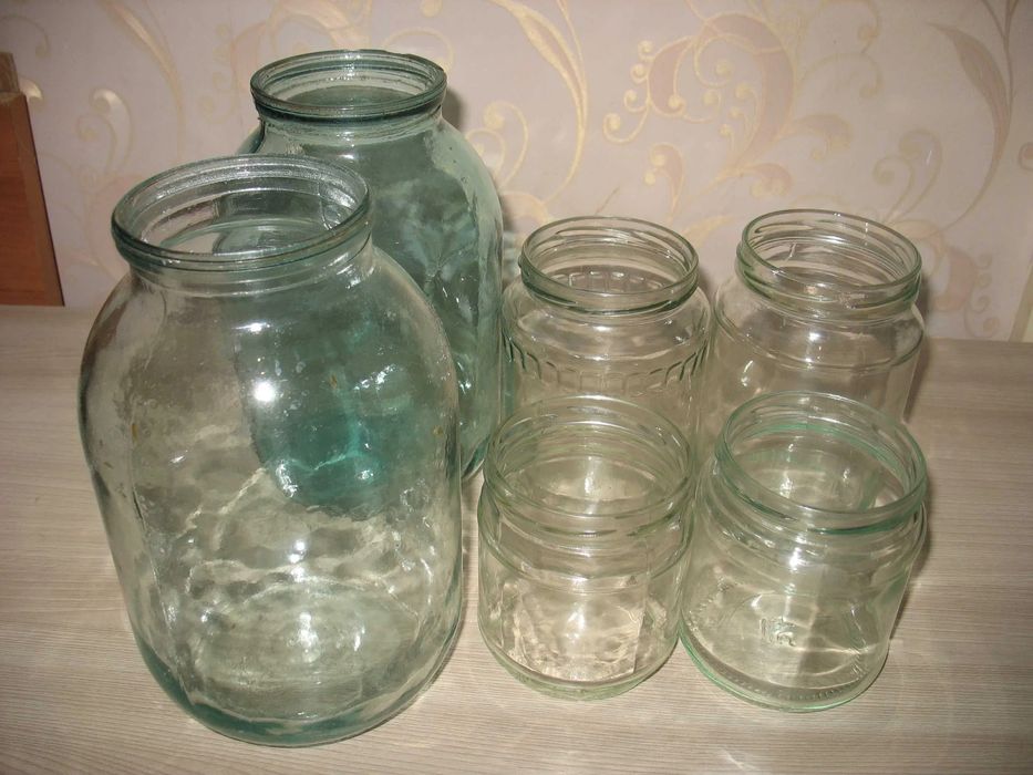 Банки разные продам