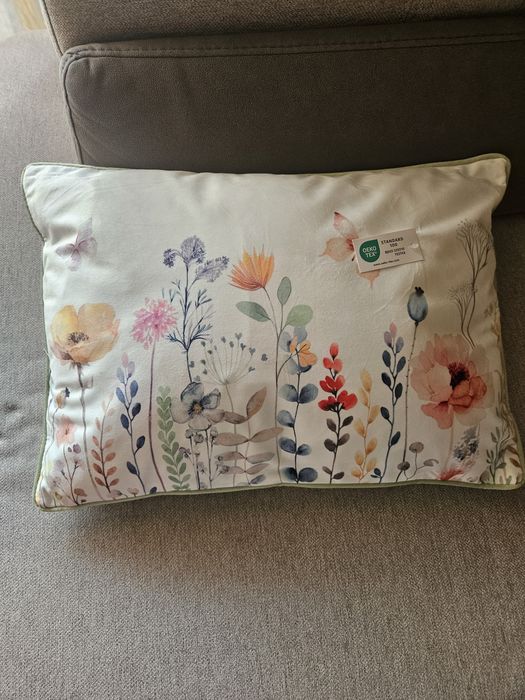 Декоративна възглавница