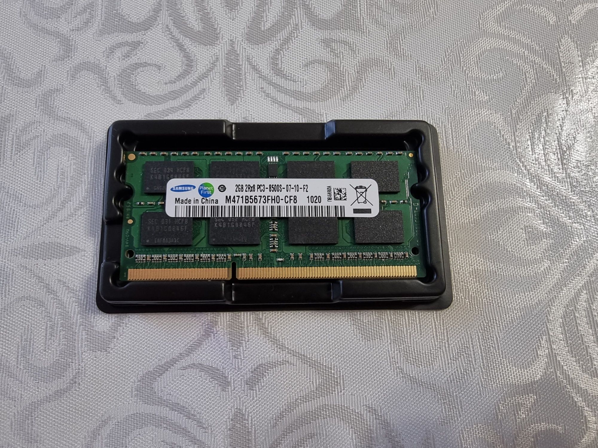 ОЗУ Samsung DDR3 2 гб