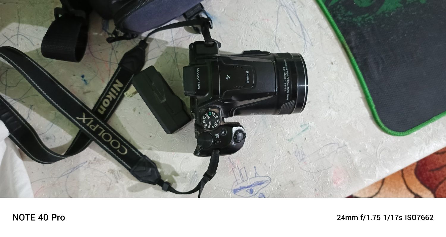 Nikon COOLPIX 900