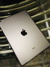 Продам Apple iPad air 32 Гб в отличном состоянии