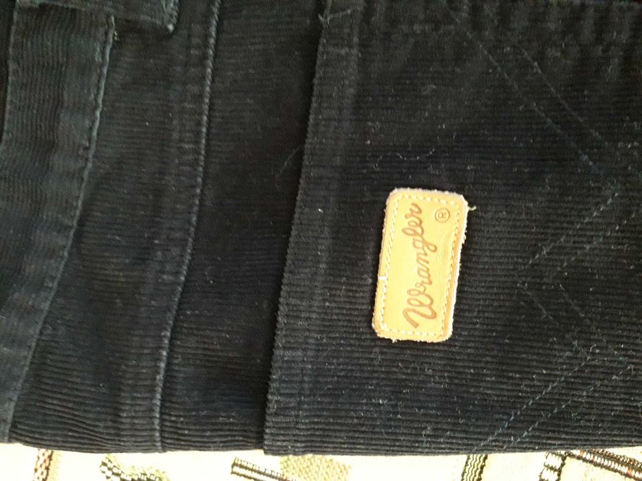 Продаю мужские вельветовые джинсы Wrangler
