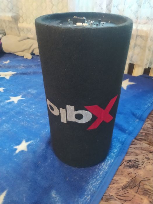 Продам сабвуфер басистый