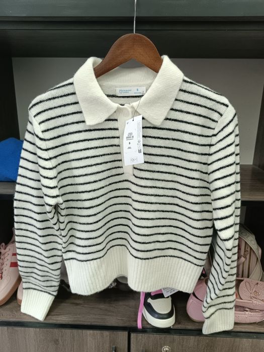 Продам женские фирменные джемпера, разных размеров.