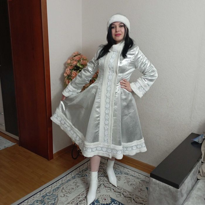 Костюмы Деда Мороза и Снегурочки!